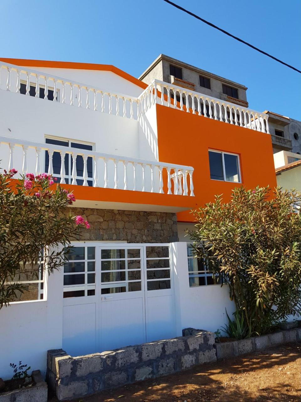 Chez Jumpy Hotel Ponta Do Sol Eksteriør billede
